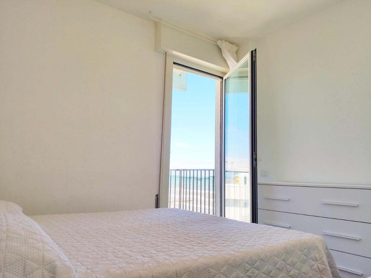 Вилла La Torre - Frontemare - Immobil Relax Лидо-ди-Езоло Экстерьер фото